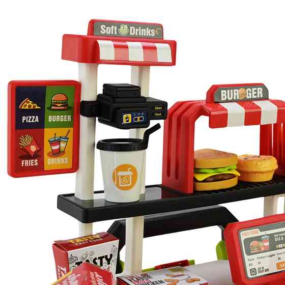 Детская игрушечная кухня 