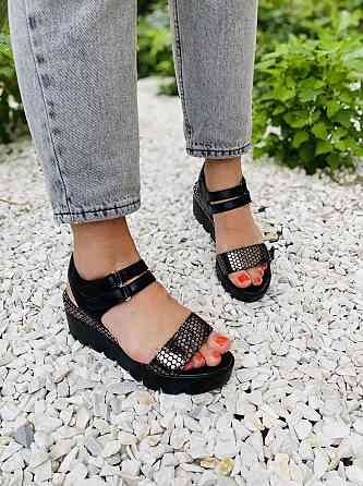 Olli Босоніжки жіночі чорні + квасоля OLLI 3-56274 літні / Шкіряні босоніжки на танкетці 37-39 Коломыя