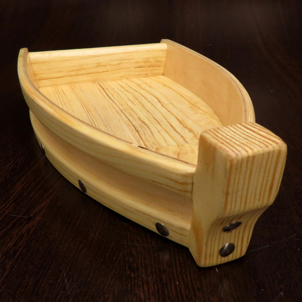 Лодка для подачи суши 