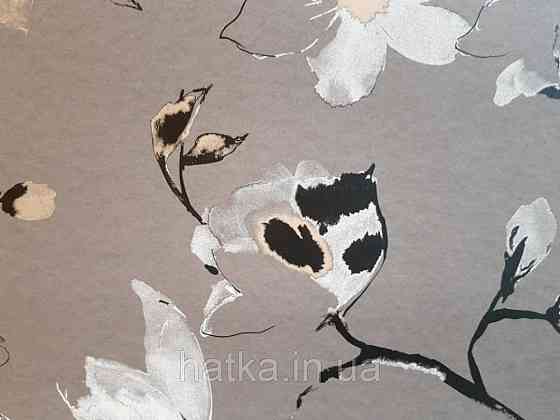Шпалери флізелінові Khroma LAV005 LA VIE EN ROSE сірі гілки квіти сірі і коричневі Київ