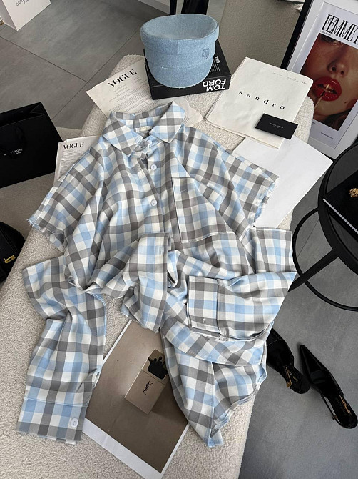 Жіноча стильна оверсайз сорочка у клітинку з ефектом надірваних рукавів тіар Одеса - фото 4