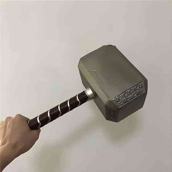 Іграшковий молот Тора RESTEQ — гумовий Мйольнір 1:1 як у фільмі, копія молота героя Marvel для ігор та колекції Київ