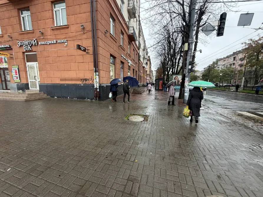 Оренда Маф/зупинка Яворницького 111 Озерка. Велика електрична потужність ідеально під каву з собою\швидкоїжу гарний пішохідний і автомобільний трафік. Дніпро - фото 11