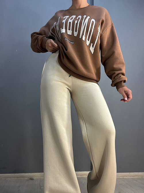 Костюм жіночий Quzen 388-488 подовжений світшот напис брюки палаццо широкі утеплений на флісі коричневий, коричневий, S Київ - фото 5