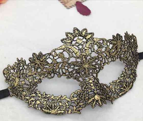 Маска на карнавал one size золотистый Киев