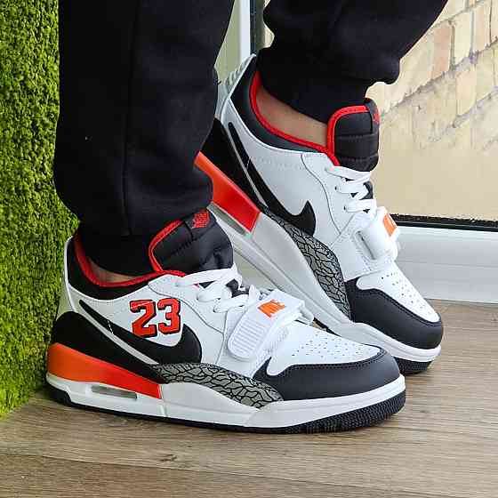 Мужские Кроссовки Nike Jordan Белые Кожаные Джорданы Найк (размеры: 41,42,43,44,45) Видео Обзор Днепр