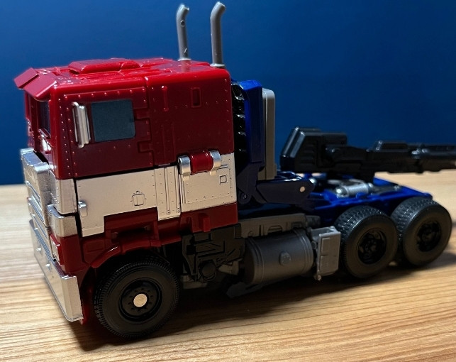 Оптімус Прайм, трансформери. Киев - изображение 2