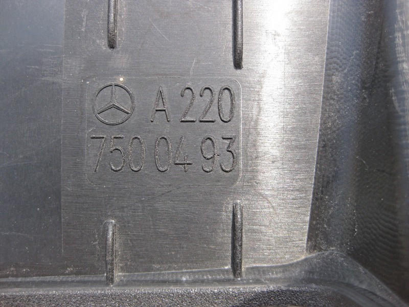 Mercedes-Benz  A2207500493 Внутрішня нижня накладка торця кришки багажника S-Class W220 Одесса - изображение 3