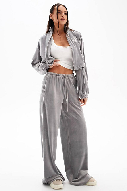 Жіночий стильний велюровий костюм двійка Одеса - фото 1