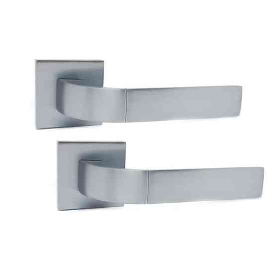 Ручка для дверей квадратной розетке Кедр Ультра 21.170 MCP матовый хром Киев