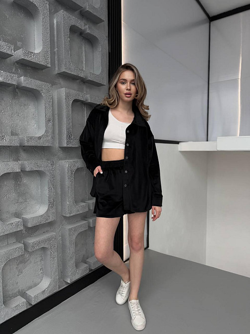 Женский прогулочный оверсайз костюм двойка: рубашка и шорты турецкий велюр спорт Черный Одесса - изображение 6