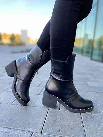 Версаль Ботинки LaDi черные натуральная кожа зима 37р.38р.40р. (2843) Коломия