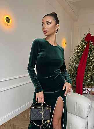 Женское привлекательное романтическое платье бархат (Турция) смарагдовий, 42/44 Одесса