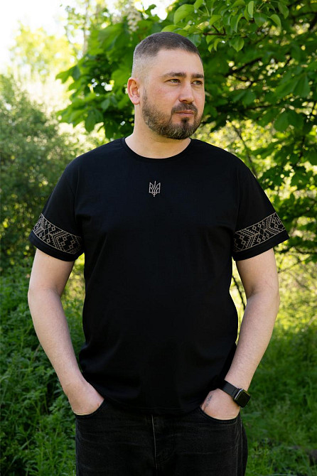 Футболка чоловіча з вишивкою бавовняний топ 56/58 Київ - фото 1