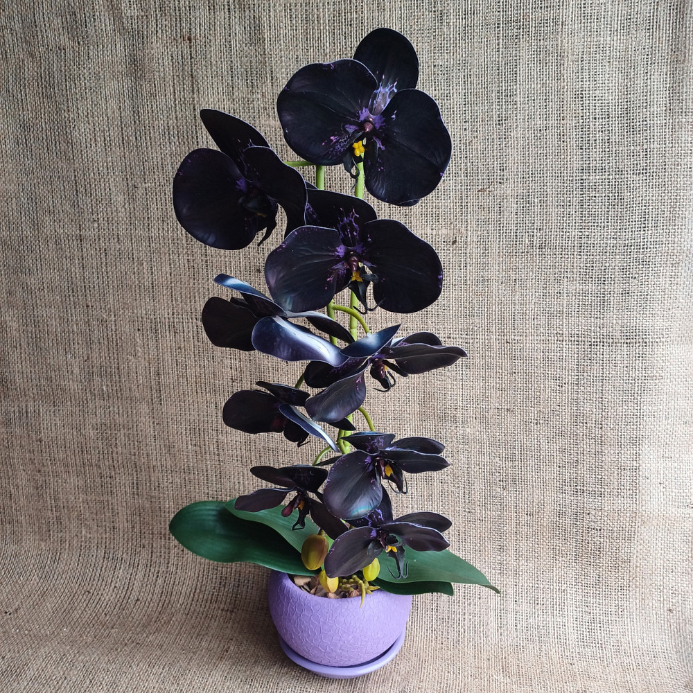 Штучна латексна орхідея VIP в бузуковому керамічному кашпо на одну гілку фіолетова Дніпро - фото 2