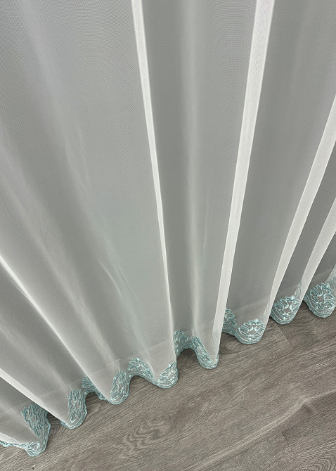 Тюль VR-Textil 1696т Грек-сетка с вышивкой и люрексом Молочный с бирюзовым 300х270 см (42-0737) Киев - изображение 7