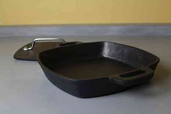 Чавунна сковорода-гриль 24 см. Broil King 91658 Код: 003350 Рівне