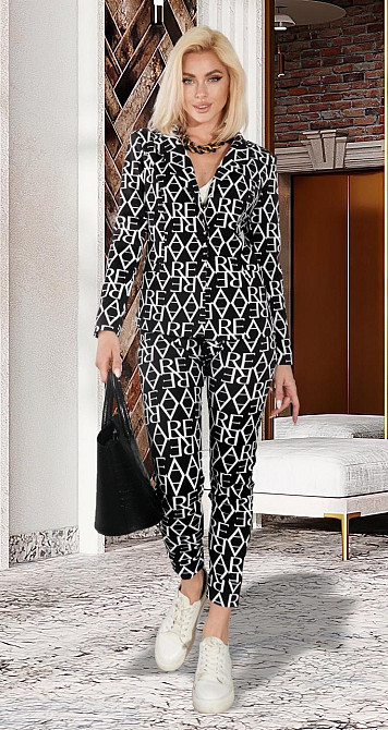 Брючный костюм с пиджаком (48) Киев - изображение 2