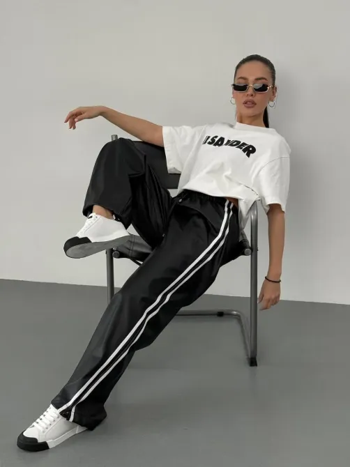 Жіночі теплі шкіряні штани з лампасами на флісі знизу з затяжками Харків - фото 9