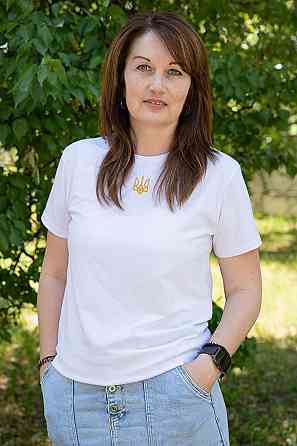 Футболка женская с вышивкой 