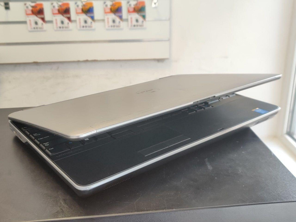 Ноутбук Asus ROG (GL551J) б/у в гарному стані Київ - фото 4