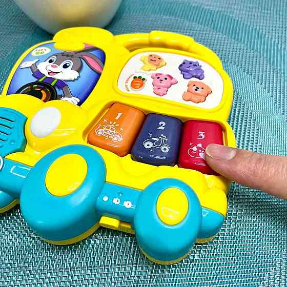 Набір ігровий Limo Toy піаніно машинка брелок музика звук українські вірші світло Жовтий (FT 0027) Чернігів