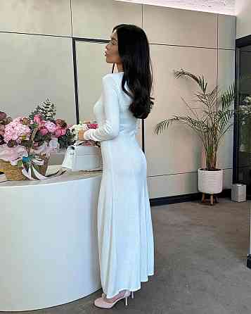 Женское привлекательное теплое миди-платье с разрезом ангора Одесса