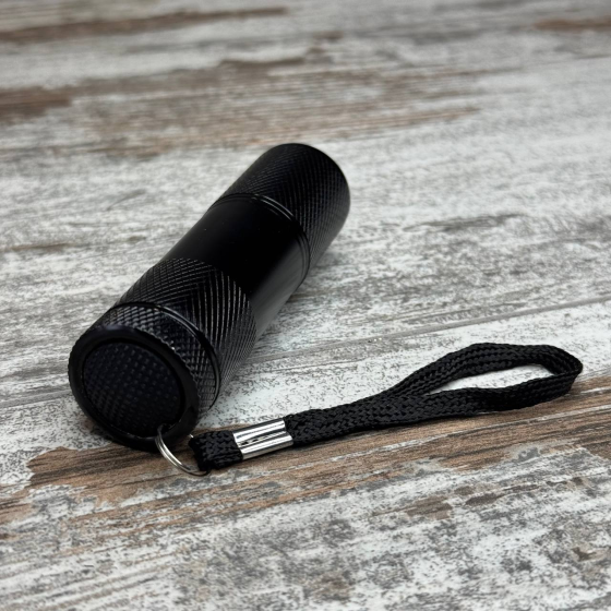 Фонарь ультрафиолетовый мини 9LED 395-400нм, УФ фонарик для проверки документов, банкнот и скрытых меток Киев