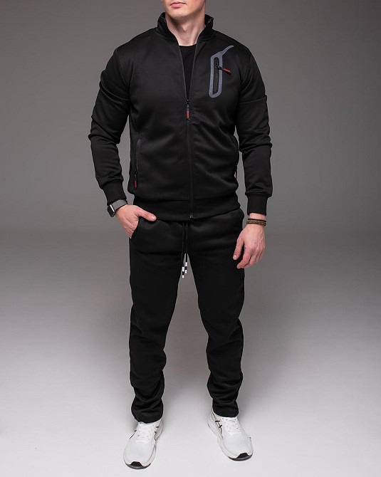 Чоловічий спортивний костюм чорного кольору з кишенями, блискавкою та прямими штанами Львів - фото 5