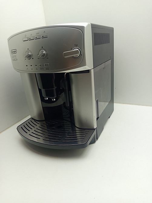 Кавомашина DeLonghi Caffe Venezia ESAM 2200.S (товар вживаний) Луцк - изображение 3
