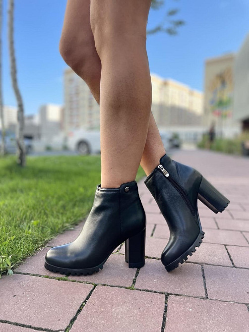 Жіночі черевики VELONY чорні натуральна шкіра висота 10см каблук 8см (6113-W405) Коломыя - изображение 4