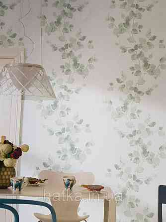 Шпалери вінілові на флізеліні Marburg Chelsea 0.53х10 смугою зелені гілки листя на білому Київ