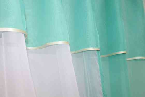 Кухонные шторы VR-Textil № 090к с ламбрекеном и подвязками бирюзовый с белым 280х170 см (50-309) Киев