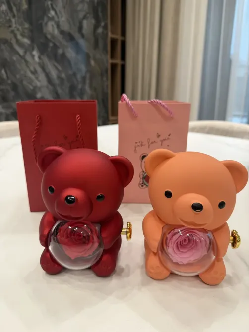 Вращающаяся шкатулка-медведь с розой в колбе Коломия - фото 1