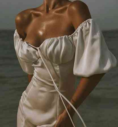 Женское обаятельное романтичное платье с разрезом шелк Молочный, 42/44 Одесса