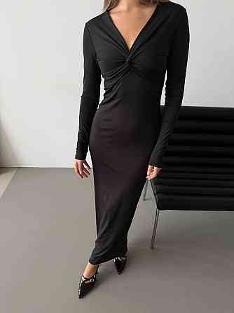 Стильне жіноче плаття максі з вирізом на грудях мікродайвінг Чорний, 46-48 Одеса