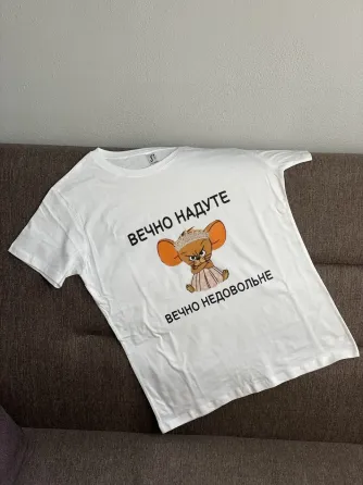 Біла футболка з принтом "Вічно надуті, вічно мимоволі" XL, Чорний Чернівці