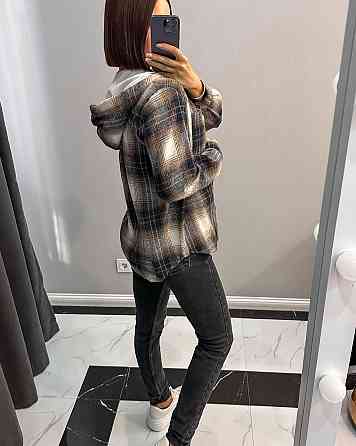 Женская повседневная рубашка в клетку на пуговицах с капюшоном коттон + трикотаж Коричневый, 42 Одесса