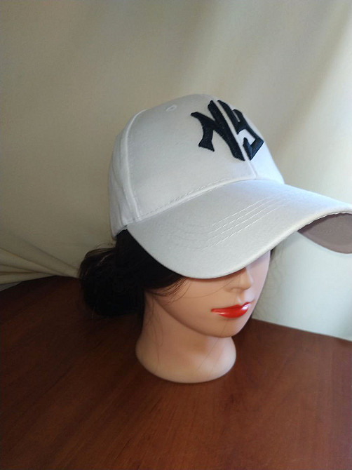 Бейсболка з вишивкою "NY" Білий Харків - фото 1