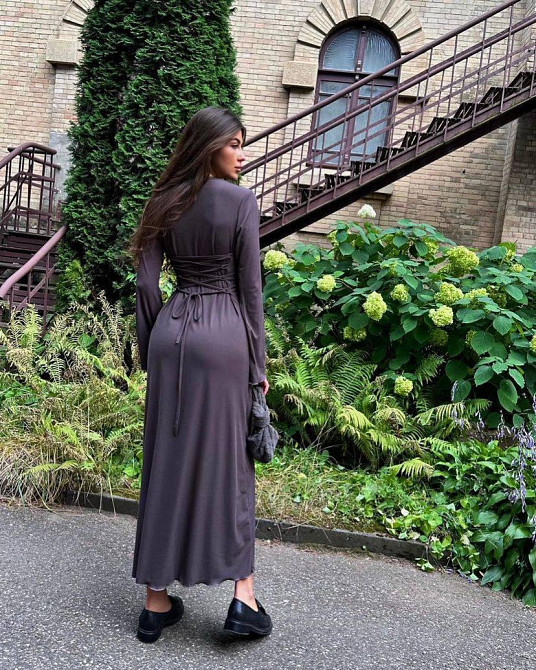 Женское элегантное базовое платье рубчик резинка Графит Одесса - изображение 3