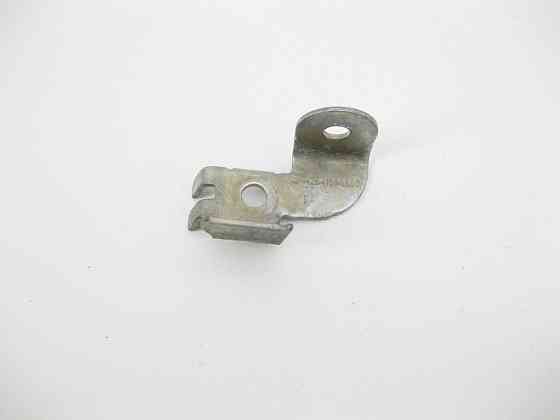 Mercedes-Benz  A2641590800 Сталевий кронштейн для двигуна M264 R4 Одесса