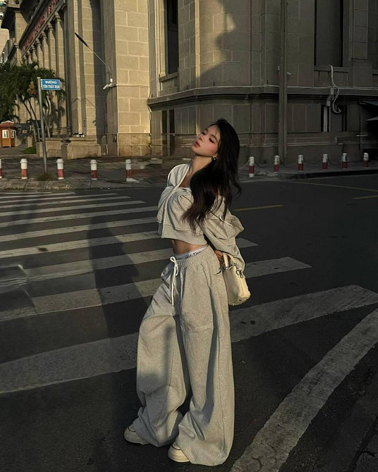 Женский стильный костюм двойка: кофта и штаны оверсайз кроя двунитка Одесса - изображение 8