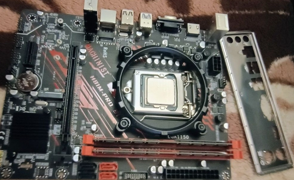 Комплект s1150 i7 Intel Xeon 1246v3 + H81 + 16GB DDR3 Харків - фото 3