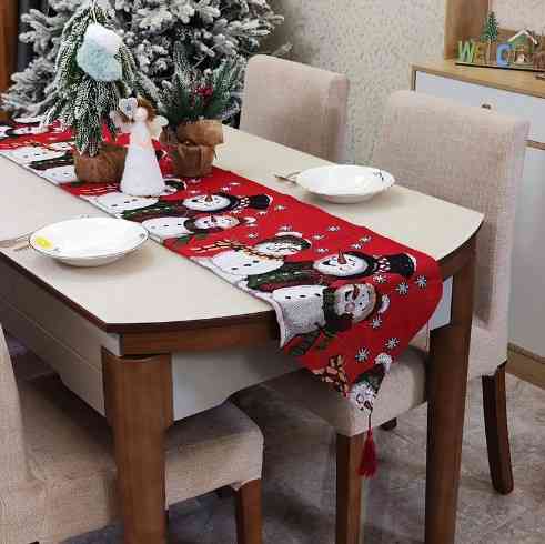 Скатертина новорічна Сніговики вузька 180 на 33 см різнобарвний Київ