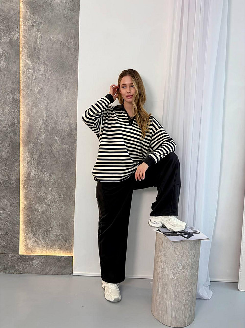 Женский стильный повседневный костюм поло на пуговицах, брюки палаццо тринитка. Графит Одесса - изображение 5