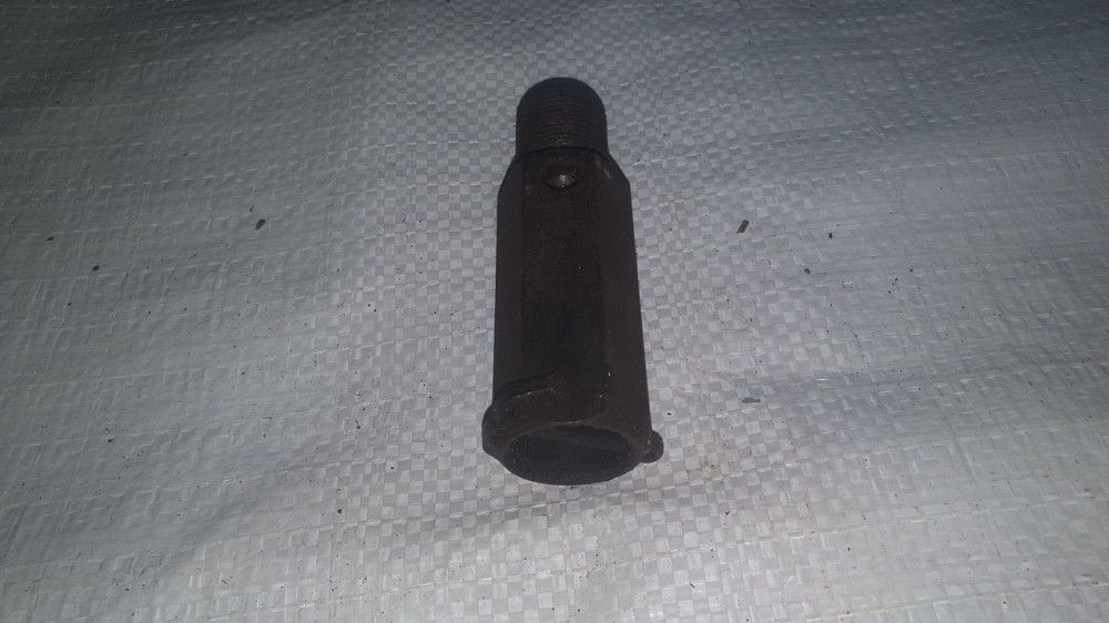 Клапан редукційний оливного насоса ДТ-75, А41. СССР. Харків - фото 1