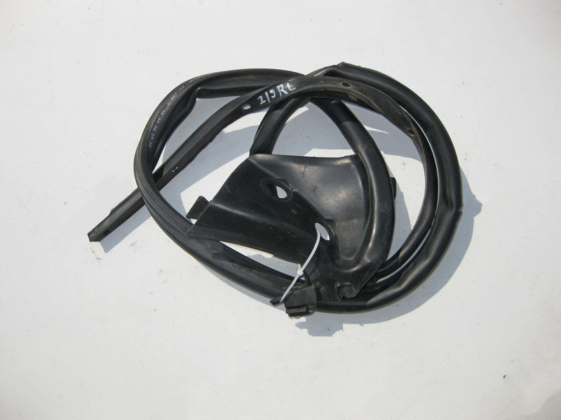 Mercedes-Benz  A2197370130 Ущільнювальна гумка задніх лівих дверей CLS C219 Одесса - изображение 1