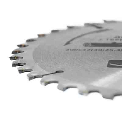 Диск пильный Grad по дереву с твердосплавными напайками Ø200×32(30;25.4)×40Т, 7000об/мин (1958245) Винница