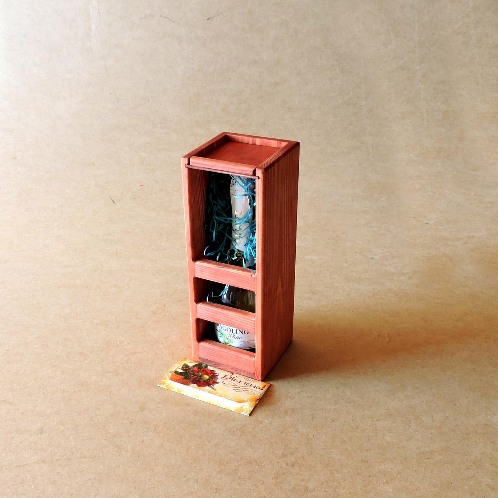 Подарочная коробка 