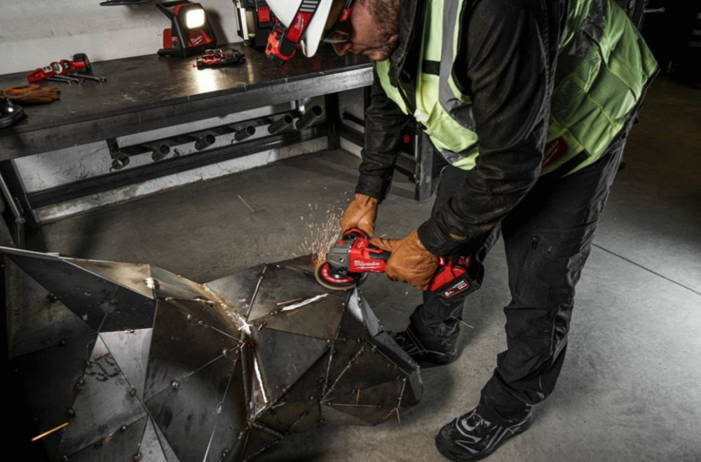 Шлифмашина угловая аккумуляторная MILWAUKEE, M18 FSAG125XB-502X, диаметр 125мм (+2 аккумулятора, зарядное устройство, защитный кожух, Одесса - изображение 10